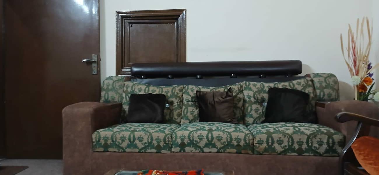 Sofa Set (3-2-1) with centre table 0