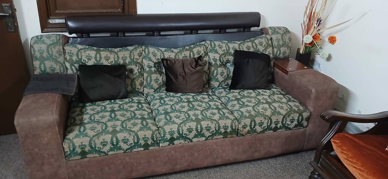 Sofa Set (3-2-1) with centre table 3