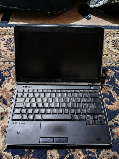 Dell latitued corei5 2nd gen