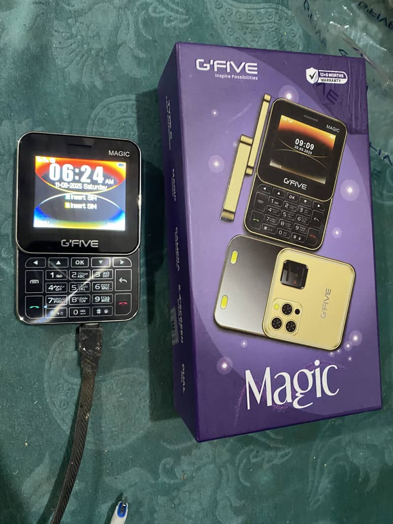 G'Five Magic Keypad Foldable phone 4