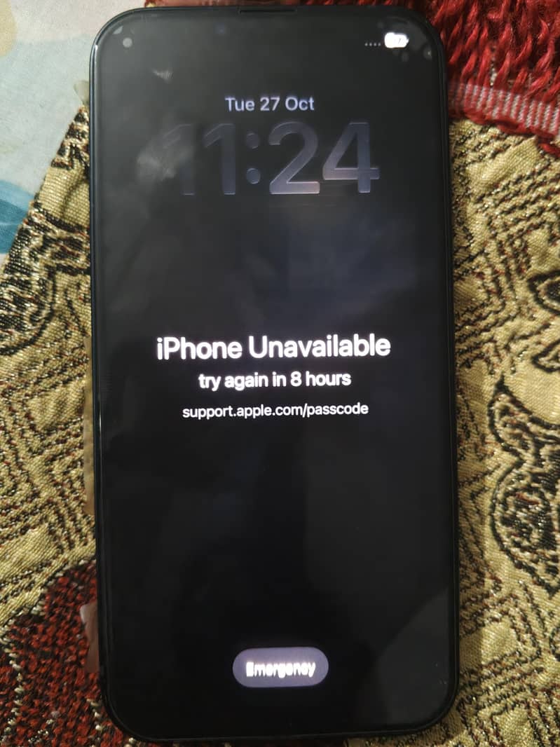 Apple iPhone 13 2