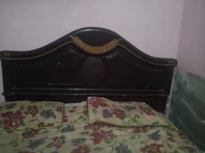 use bed brown colour good bat