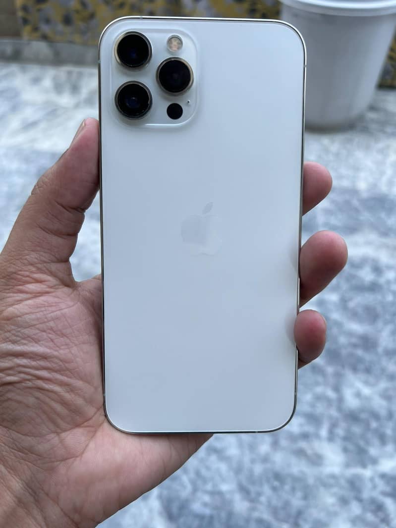 Apple iPhone 12 Pro Max 7