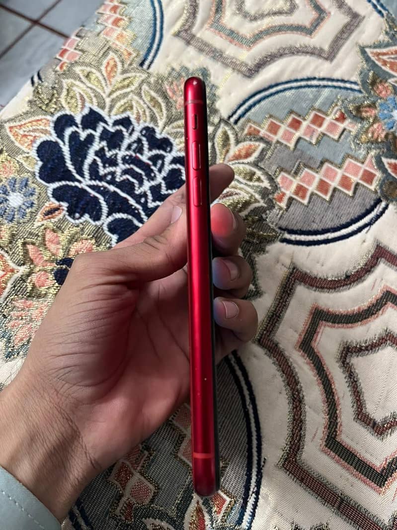 Apple iPhone XR 3