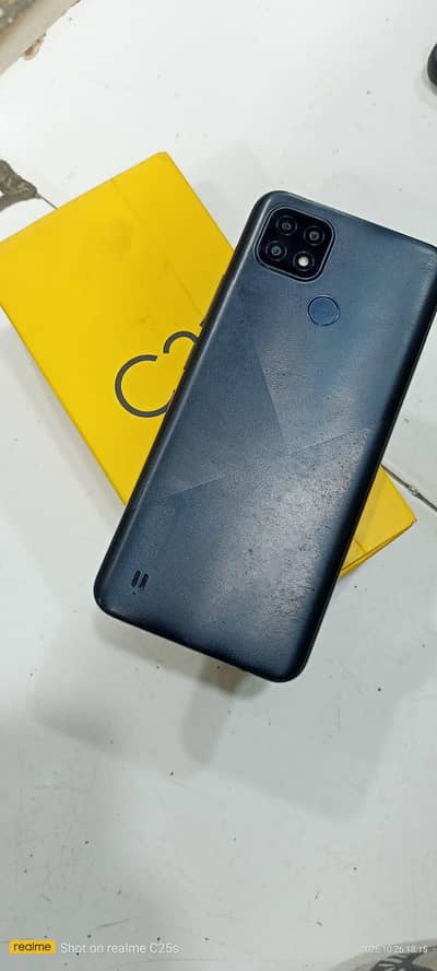 Realme C21