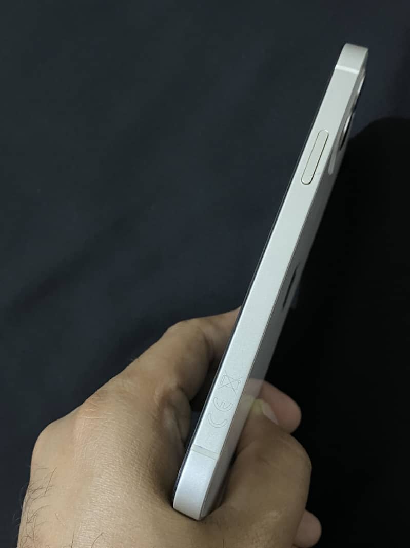 Apple iPhone 12 2