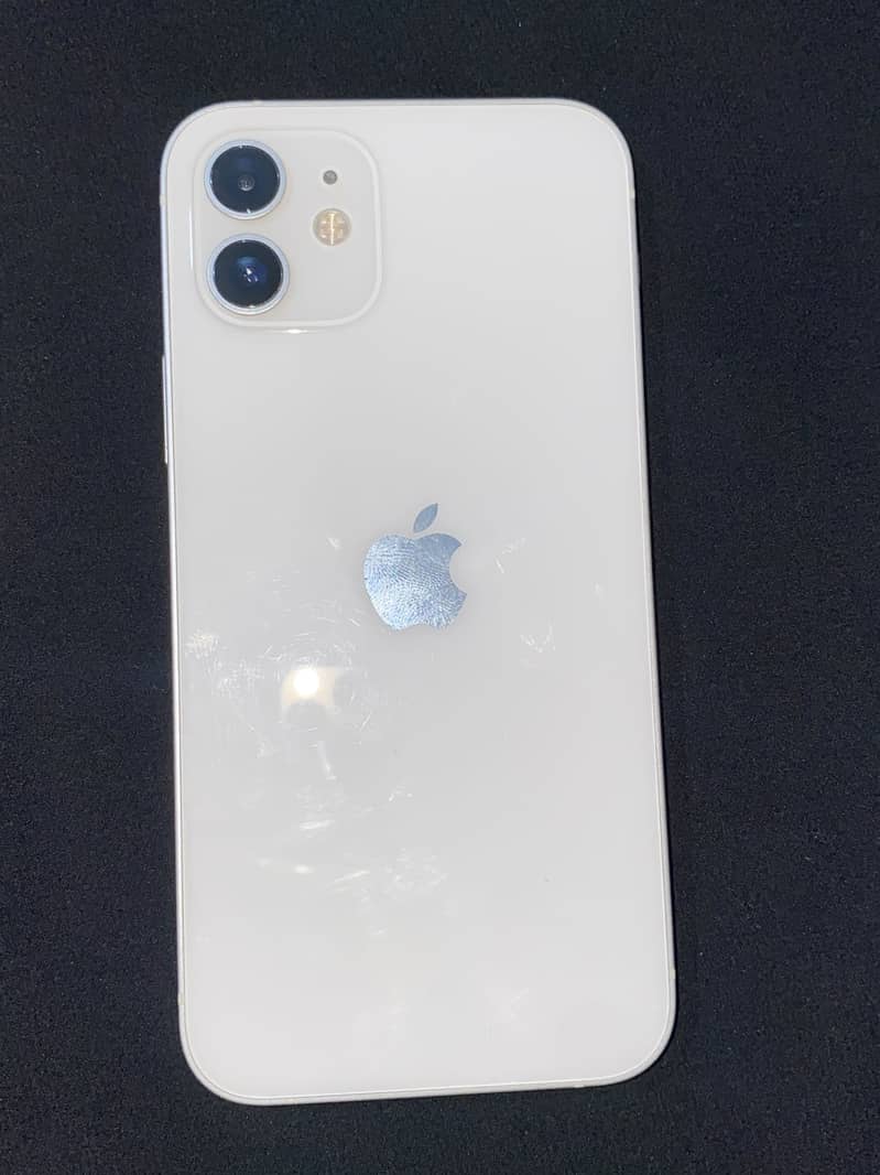 Apple iPhone 12 7