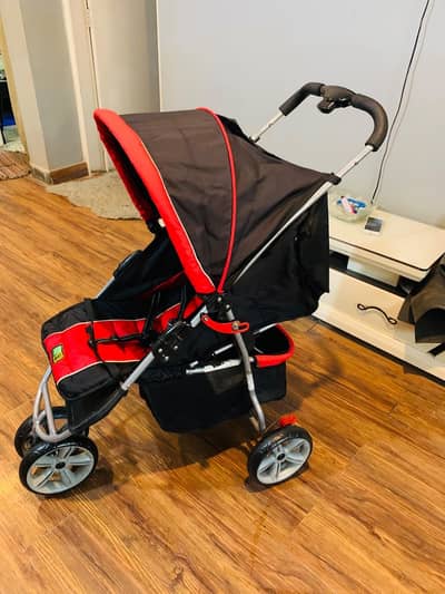 Imported pram/stroller in excellent condition