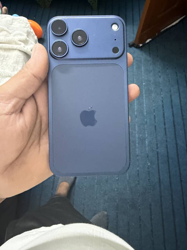 Apple iPhone 17 Pro 1