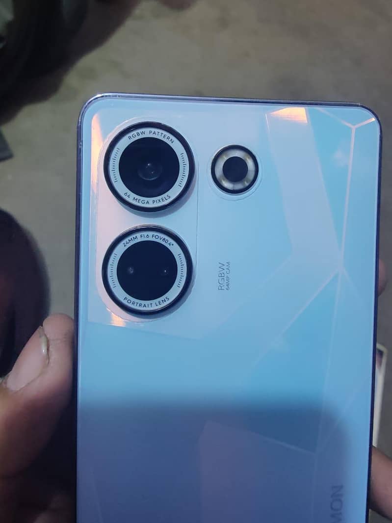 Tecno CAMON 20 2