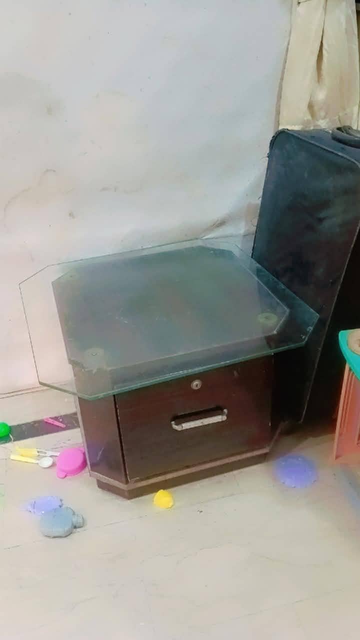 Small table 2