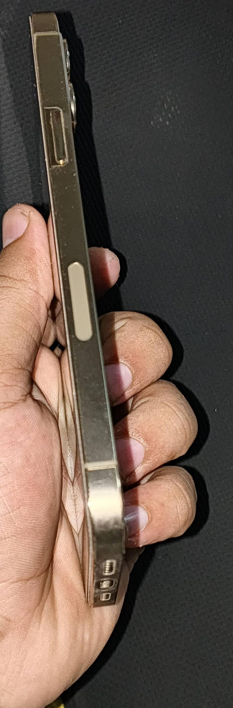 Apple iPhone 12 4