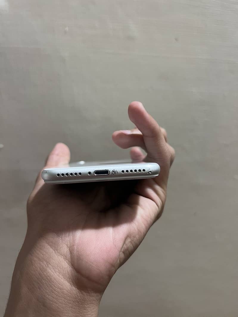 Apple iPhone 8 2