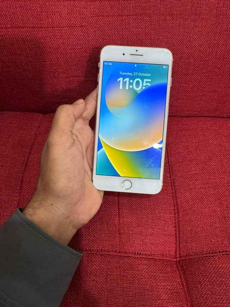 Apple iPhone 8 Plus 1