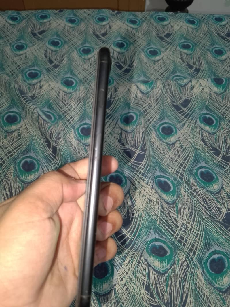 Apple iPhone 7 Plus 4
