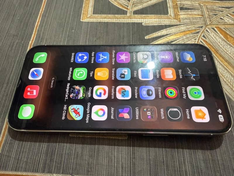 Apple iPhone 13 Pro Max 2