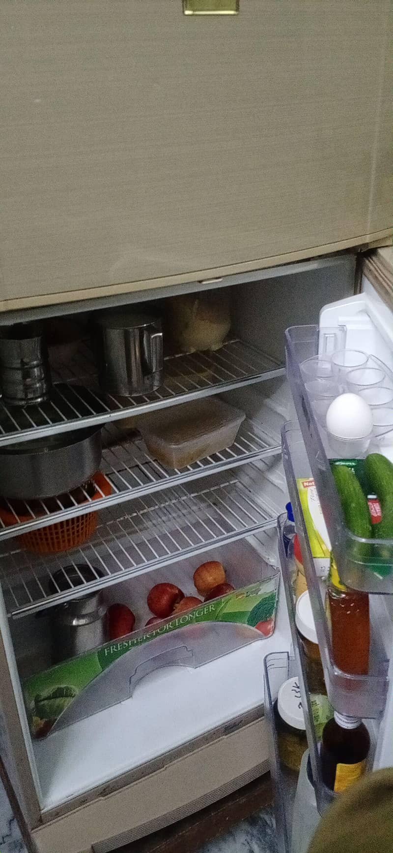 Dawlance fridge medium size 3