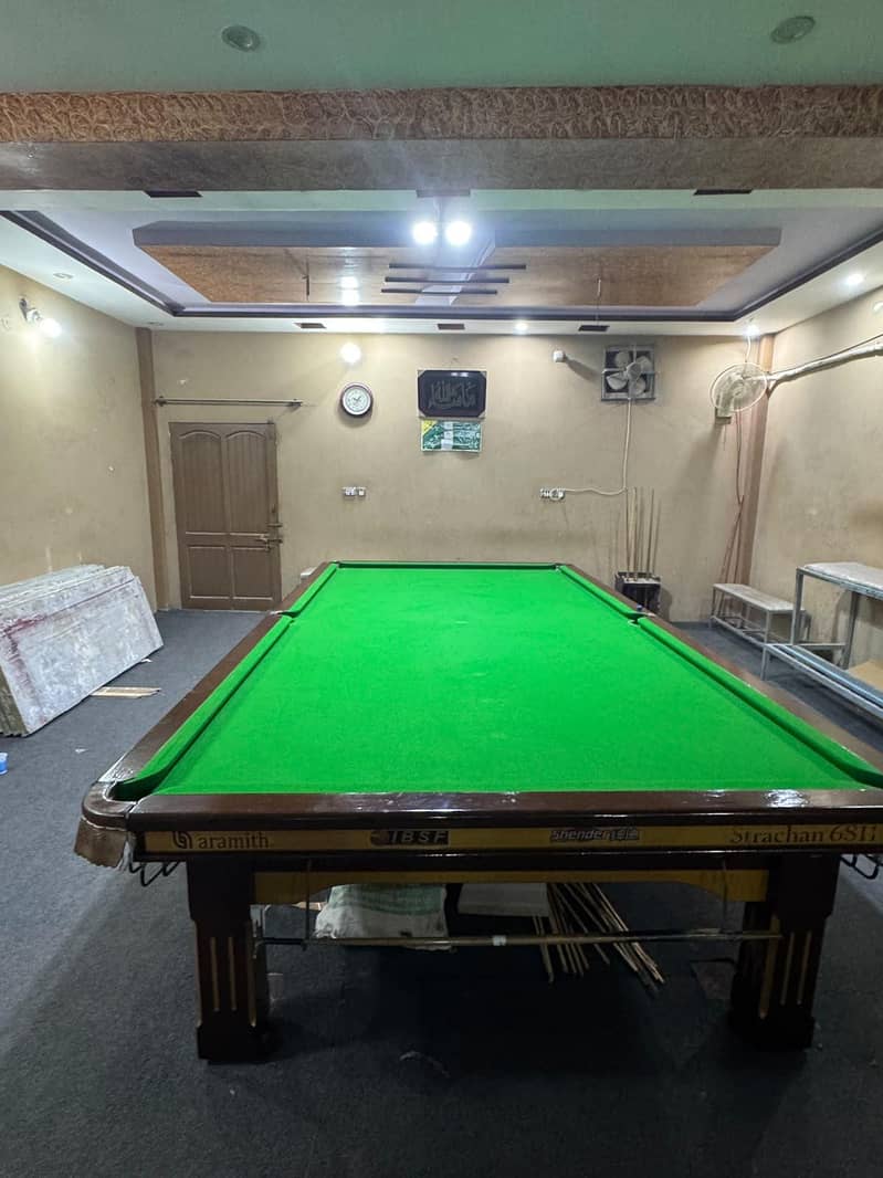 SNOOKER TABLE 2