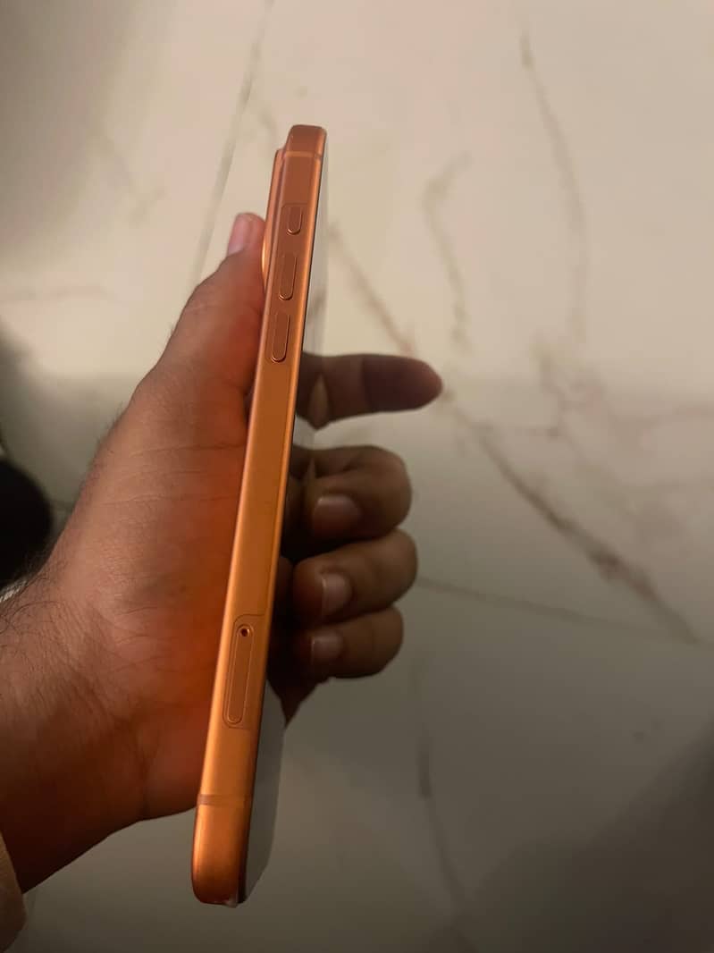 Apple iPhone 17 Pro Max 5