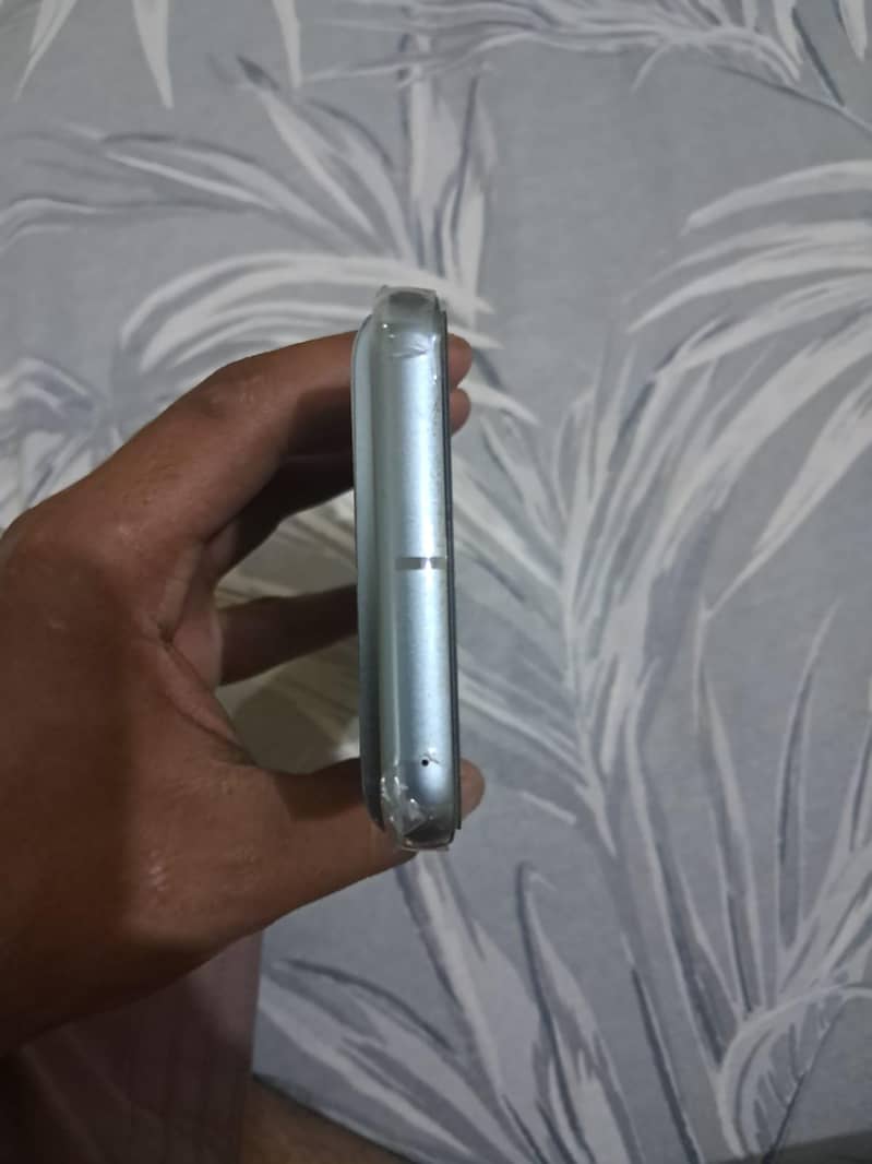 Google Pixel 8 3