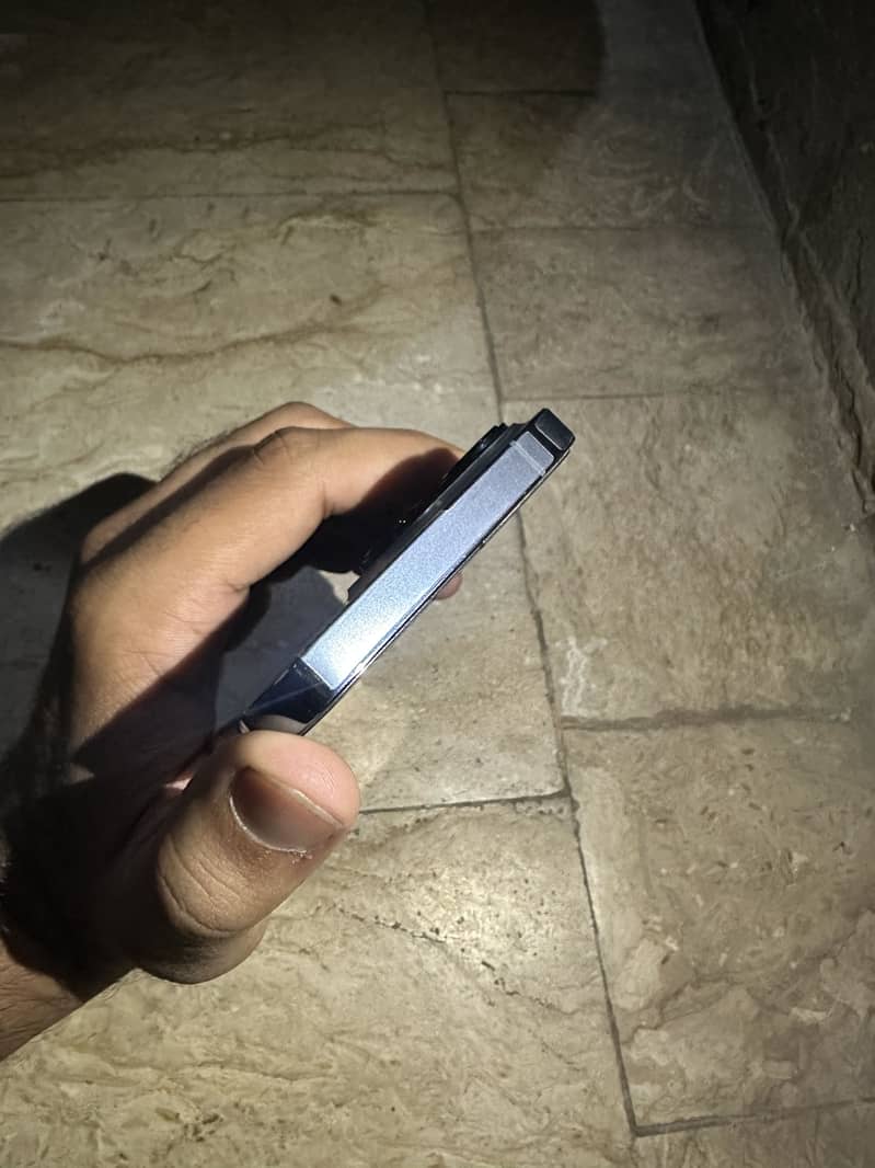 Apple iPhone 13 Pro 4