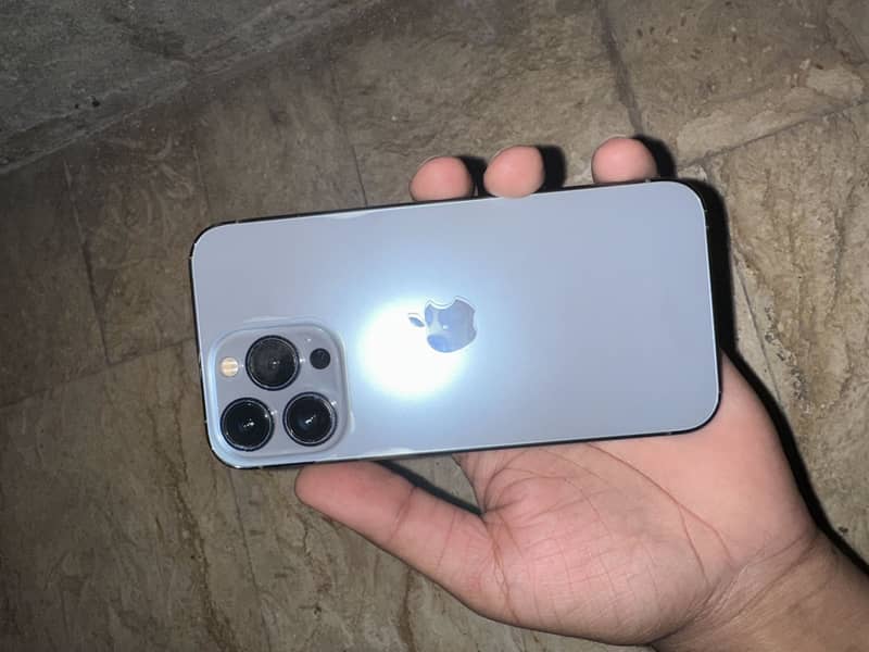 Apple iPhone 13 Pro 9