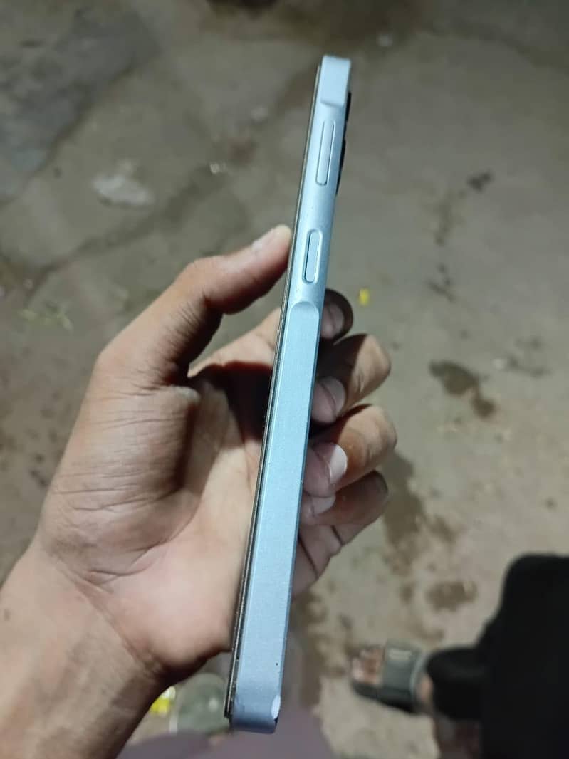 Samsung Mobile A06 4