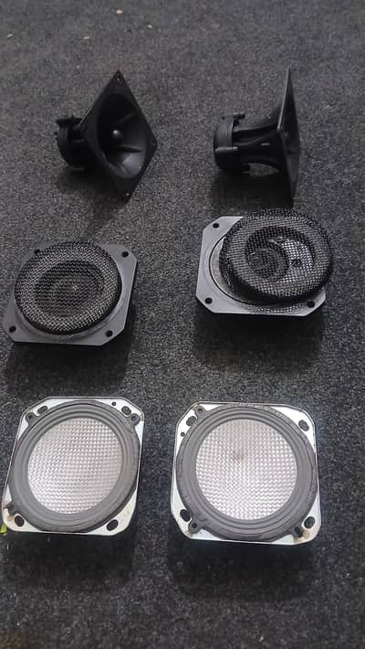 sony mid speker and yamaha and 2 pices China yamaha one pices damag