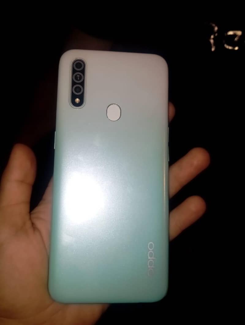 OPPO A31 2
