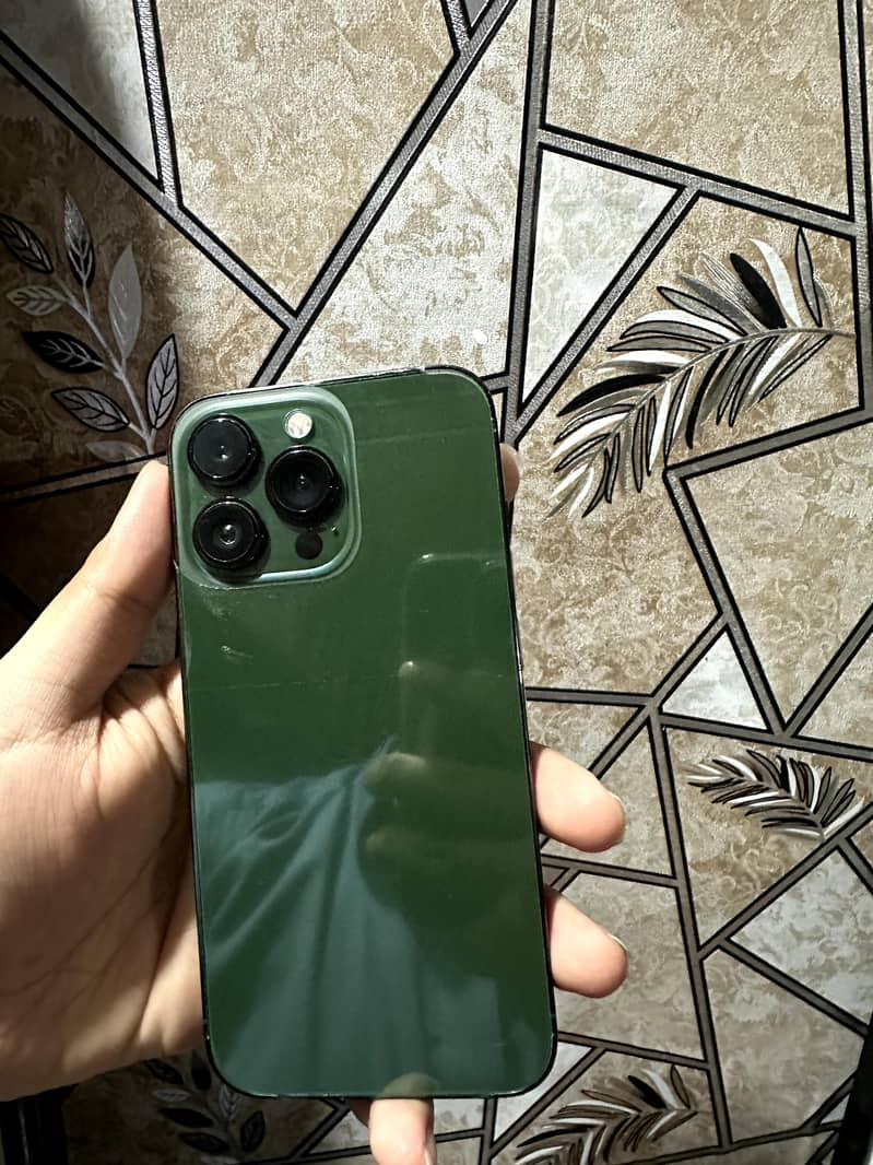 Apple iPhone 13 Pro 1