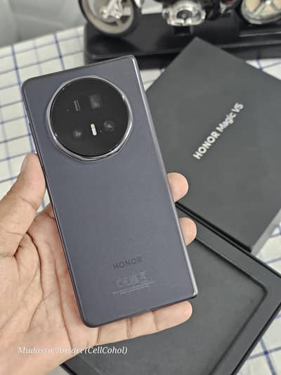 Honor Magic V5 Global Edition 16 GB 512 GB