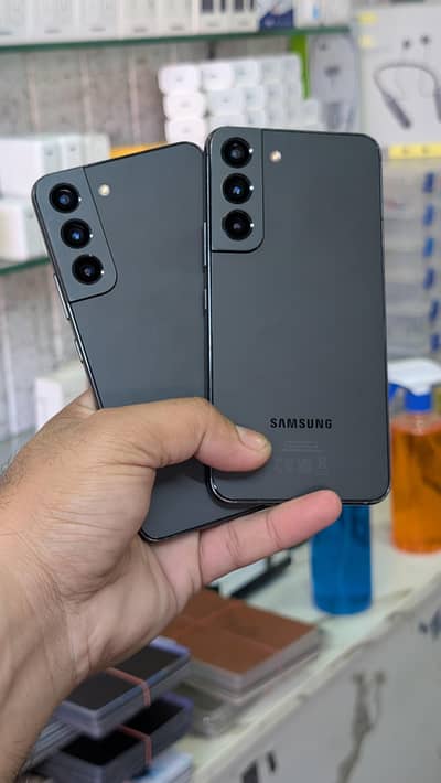Samsung Mobile S22 5G.   03392200046