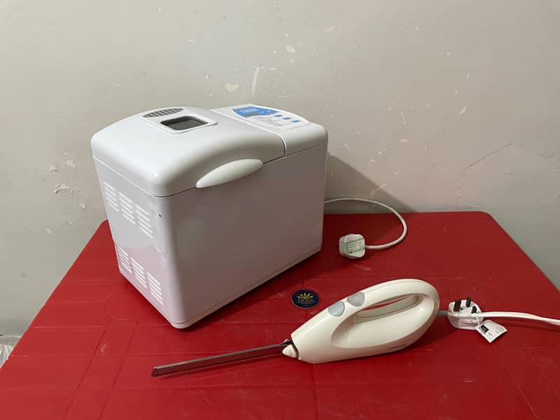 Morphy Automatic Electric Bread / Dough Maker with Accessories 1