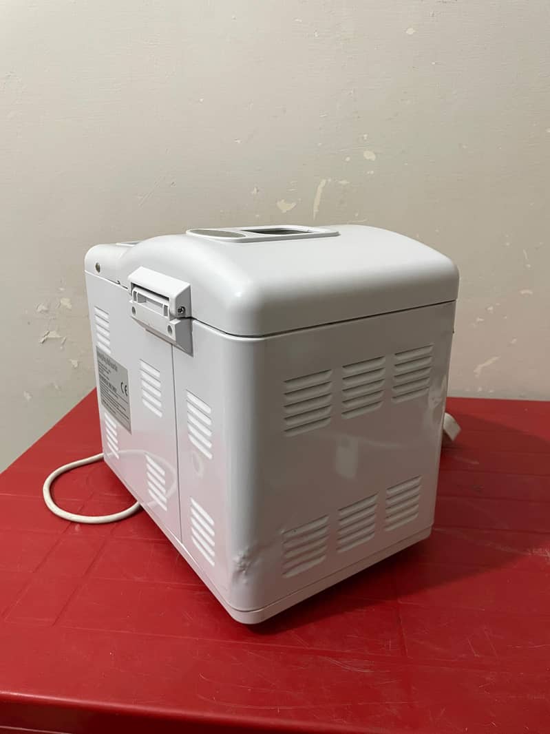 Morphy Automatic Electric Bread / Dough Maker with Accessories 12