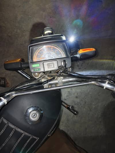 Honda CD 70 4 stroke engine