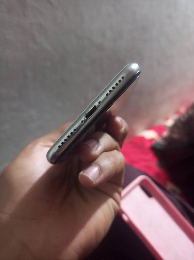 Apple iPhone X 2