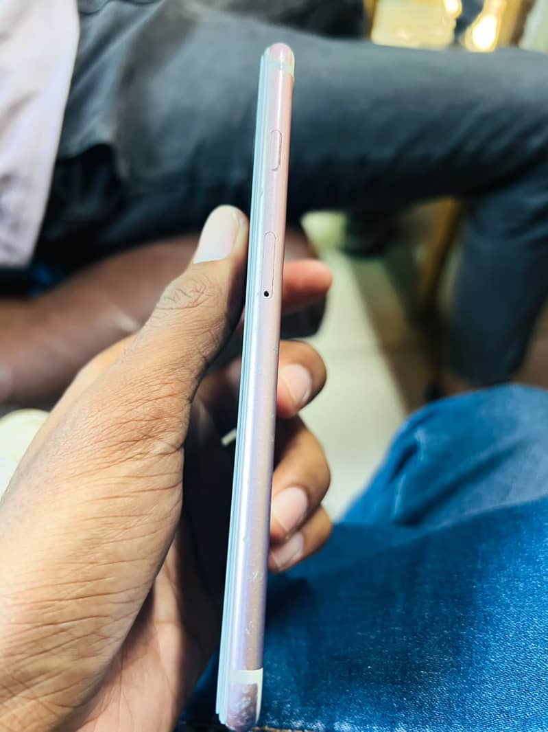 Apple iPhone 6S Plus 1