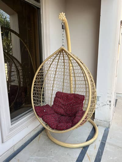 Swing chair (jhoola) in excellent condition