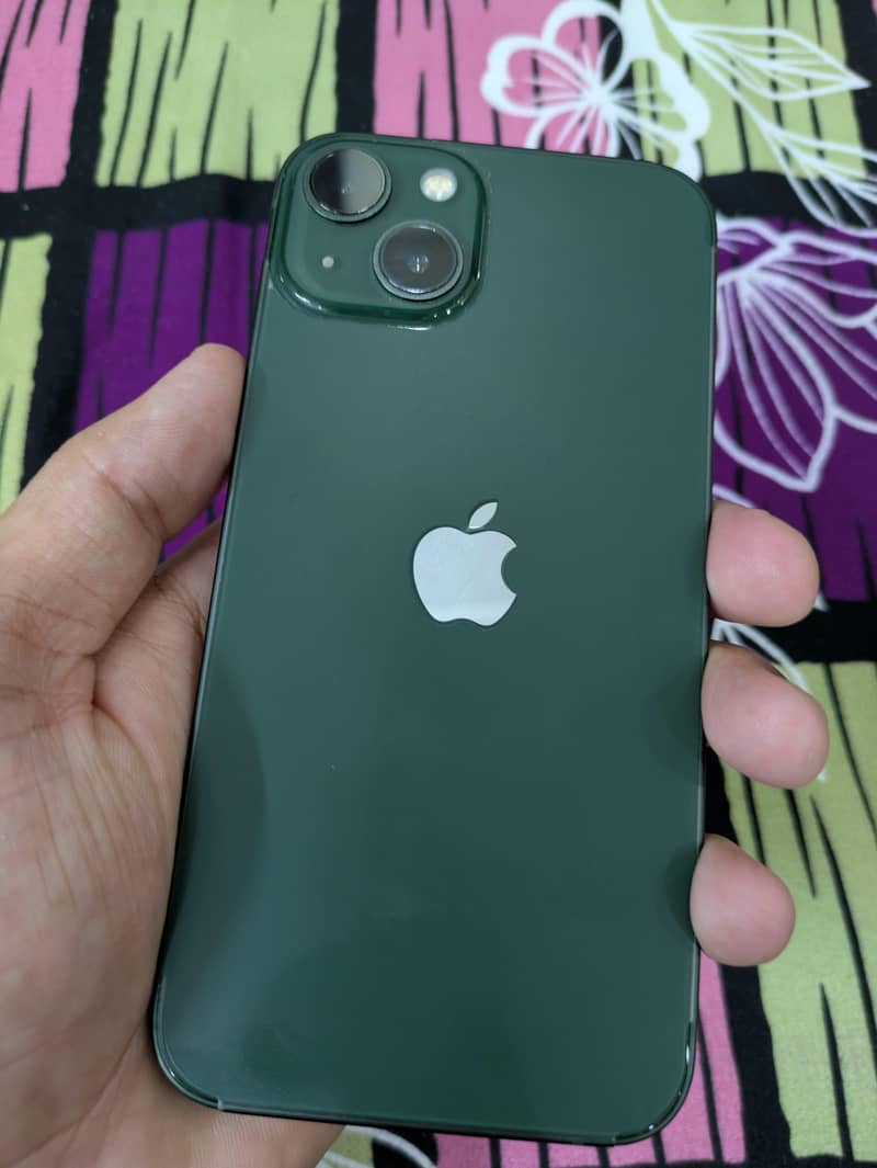 Apple iPhone 13 1