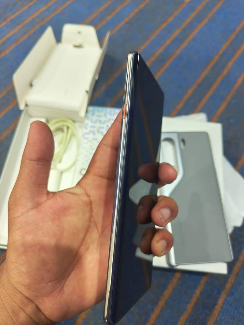Tecno CAMON 40 Pro 3