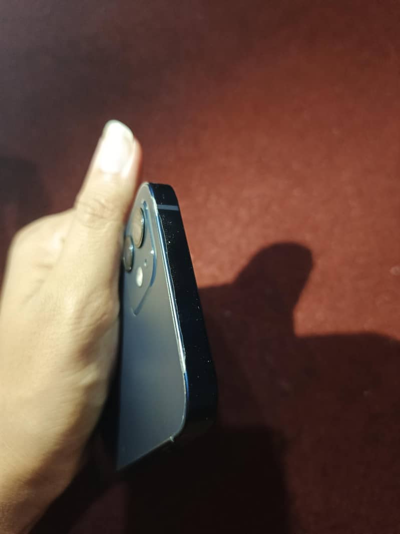 Apple iPhone 12 2