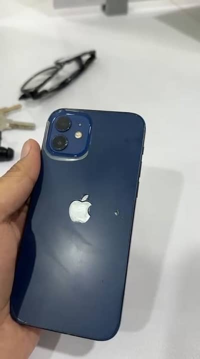 Apple iPhone 12