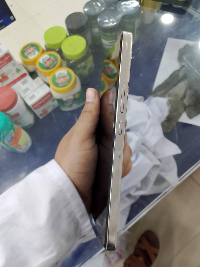 Infinix Note 40 2