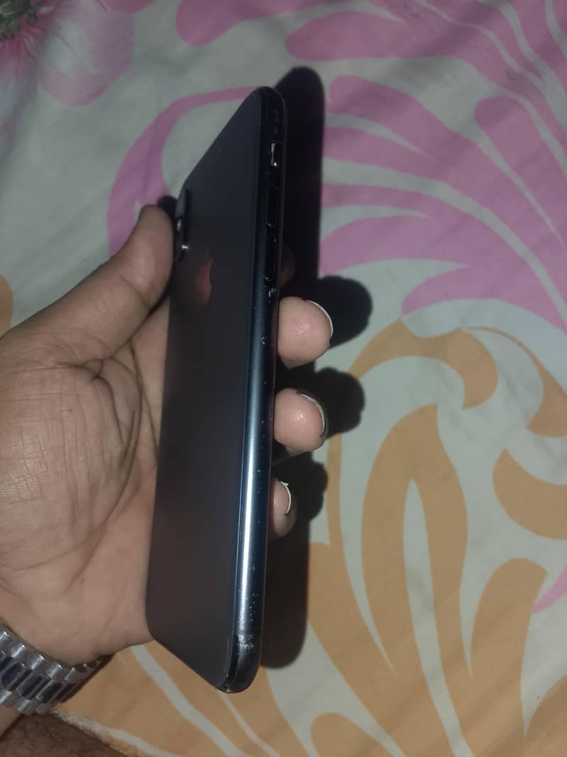 Apple iPhone X 2