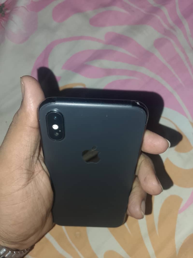 Apple iPhone X 3