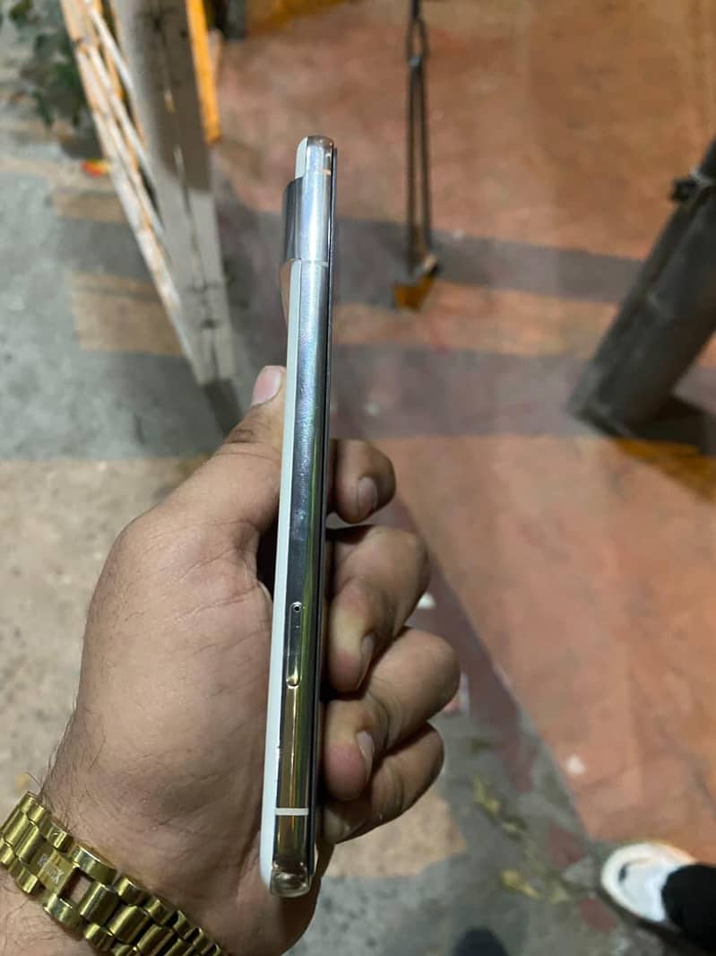 Google Pixel 8 Pro 2