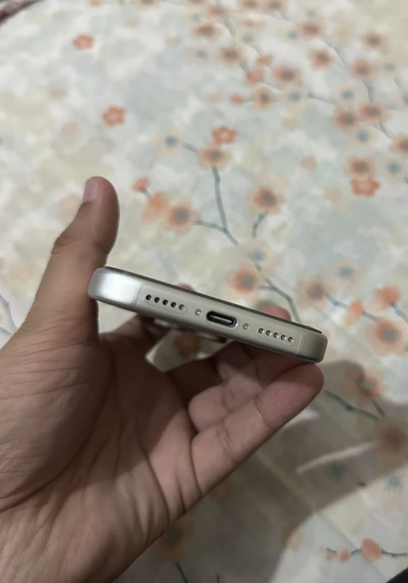 Apple iPhone 17 Pro 1