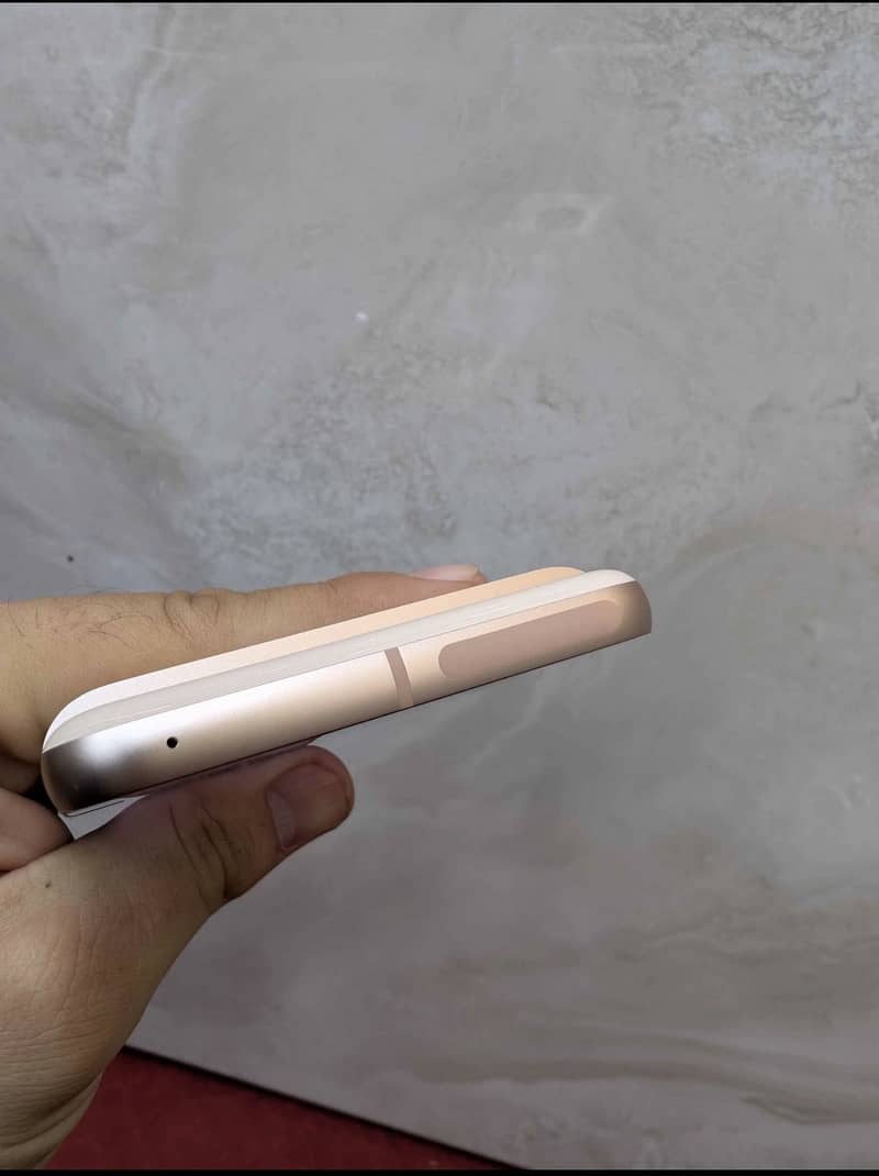 Google Pixel 8 0