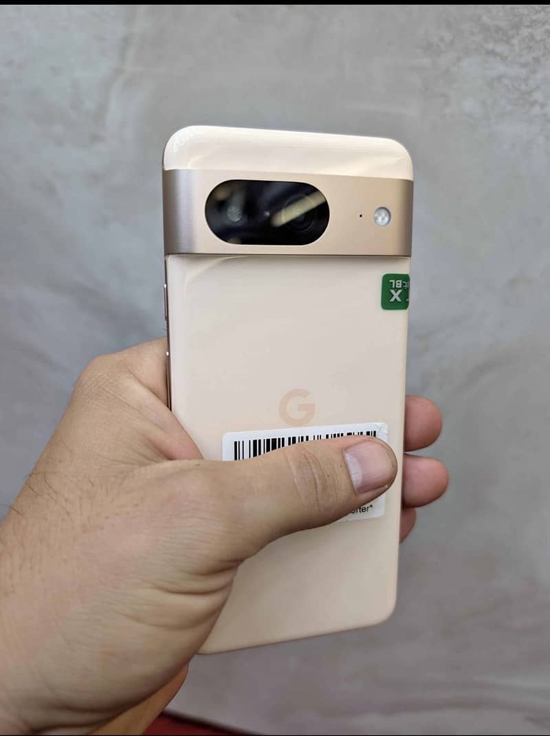 Google Pixel 8 4