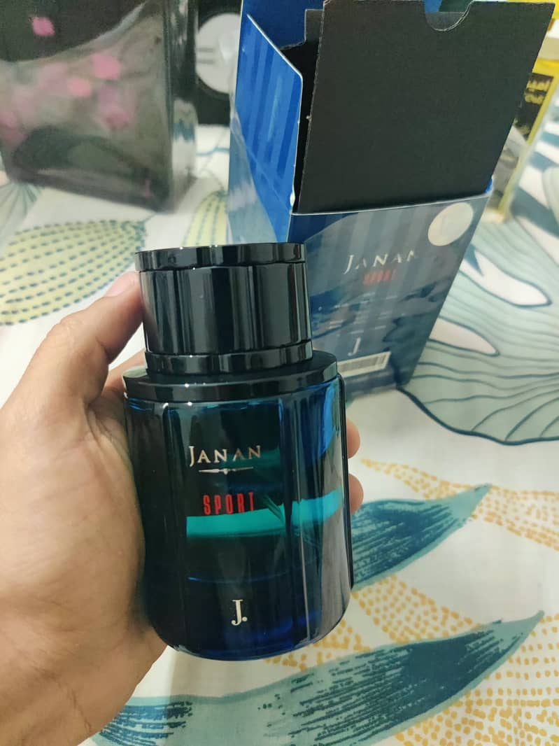 Perfumes 8